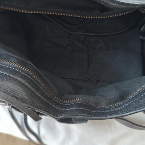 Balenciaga Lambskin City Bag - Picture 9 of 14